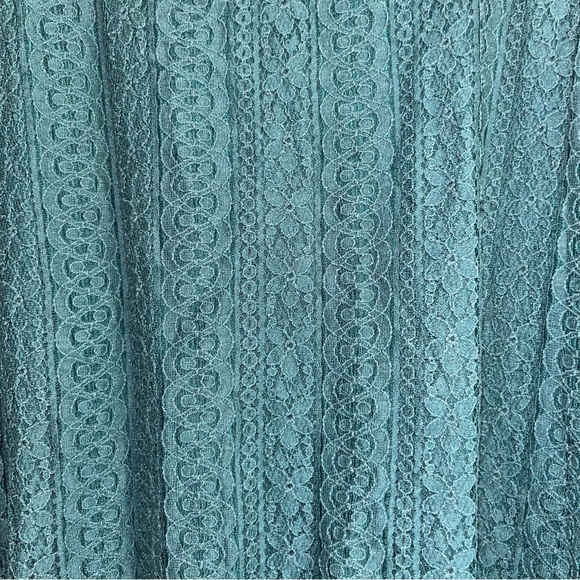 Loft Teal Green Floral Lace Sleeveless Blouse - Picture 3 of 6
